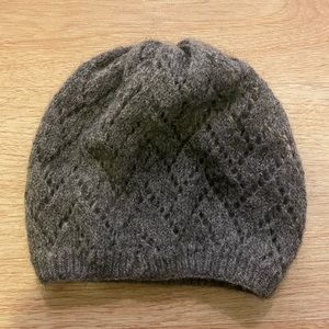 Sandro grey winter hat, with silver threading